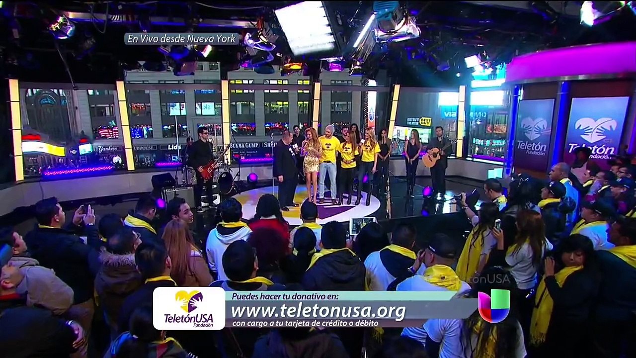 Teletón USA, Thalía pide abrir sus corazones y sus billeteras