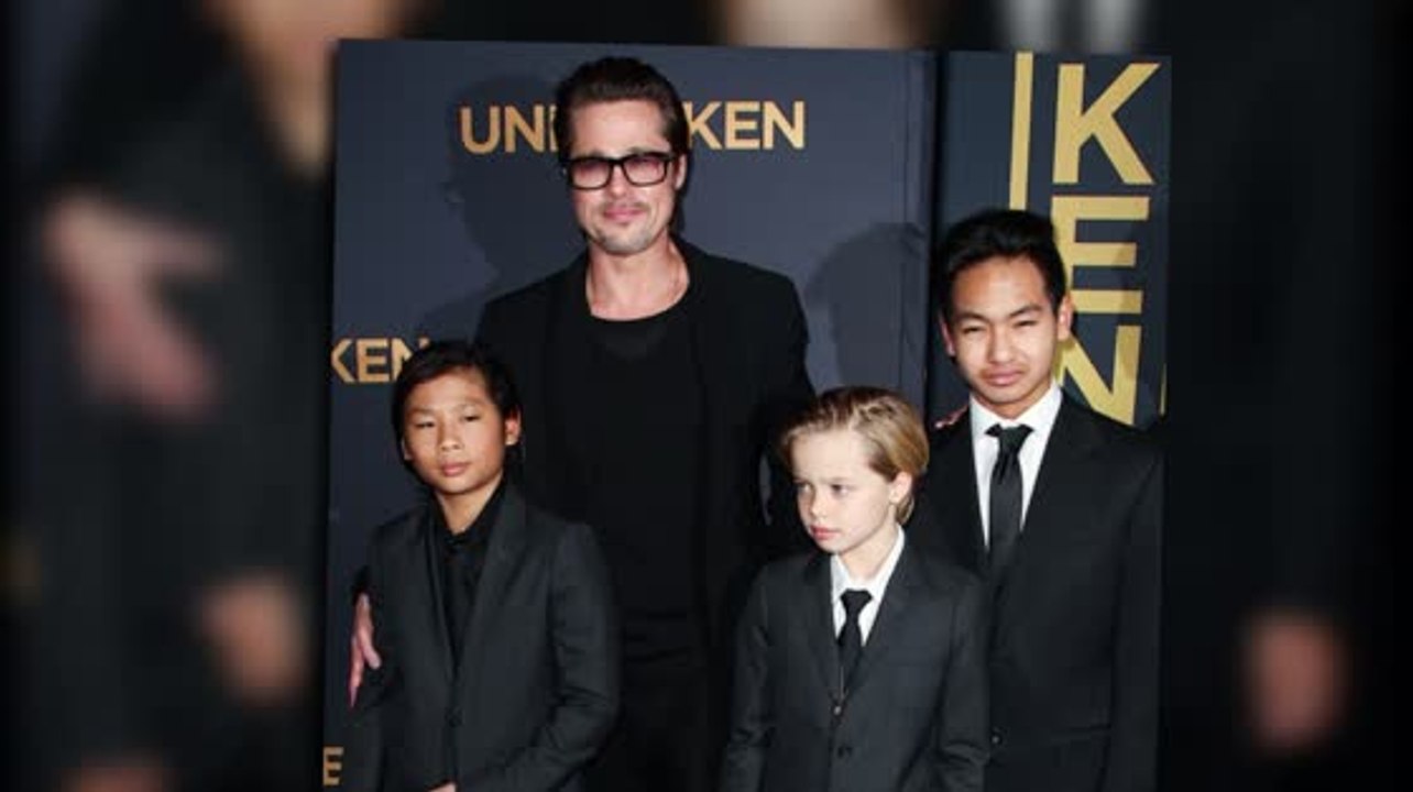 Brad Pitt remplace Angelina Jolie qui a la varicelle