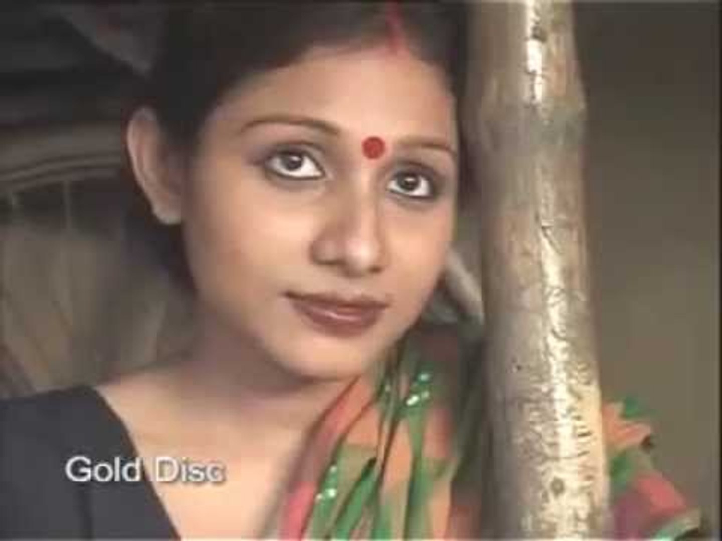 ⁣New Bengali Song | Bhalobasar Rangin Sura | Banglar Geeti | Gold Disc