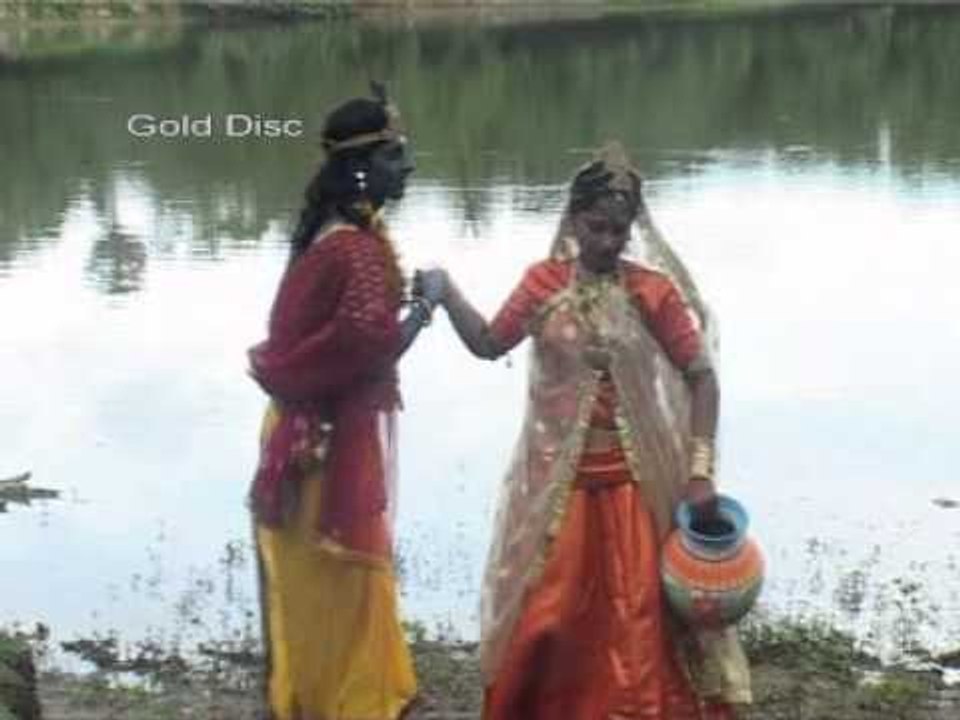 Bengali Krishna Bhakti Geet | Brojere Oi Baanshuriwala | Bangla Devotional Bhajan | Gold Disc