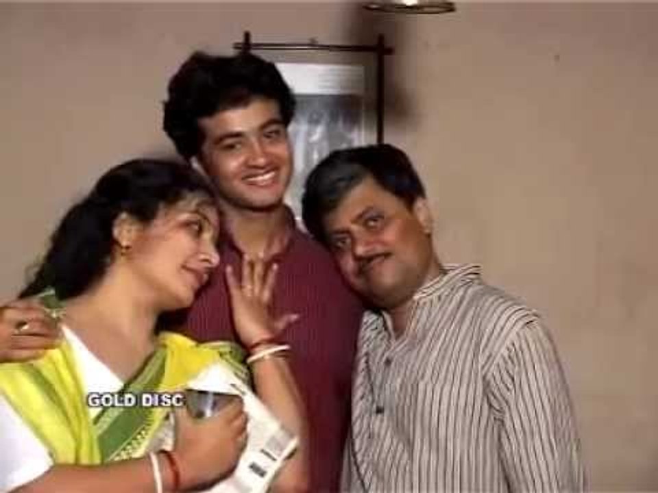 Bengali Sad Song | Diner Sheshe Ghumer | Bengali Rabindra Sangeet | Gold Disc