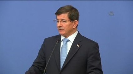 Davutoğlu: "Sadece Sayın Cumhurbaşkanımızı ve Beni İlgilendirir"