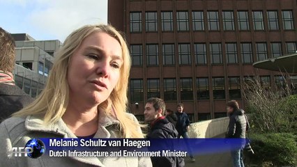 Dutch launch 'intelligent bicycle' that warns of danger