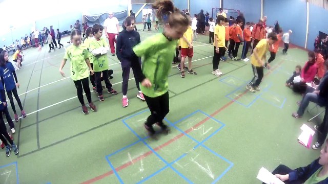 Kid's athle saut en croix