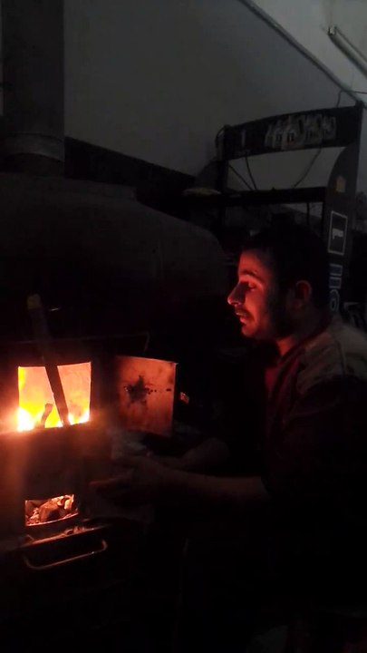 Yeni Cami Avlusunda Ezan Sesi Var