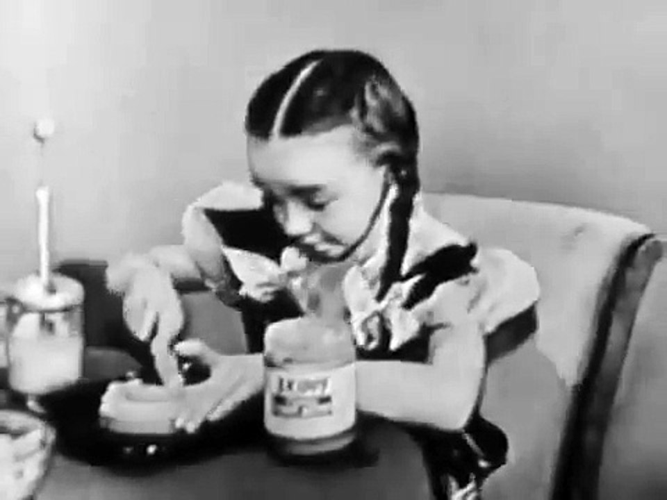 VINTAGE EARLY 1950's SKIPPY PEANUT BUTTER COMMERCIAL ~ PIGTAIL GIRL & NEW CHUNKY STYLE
