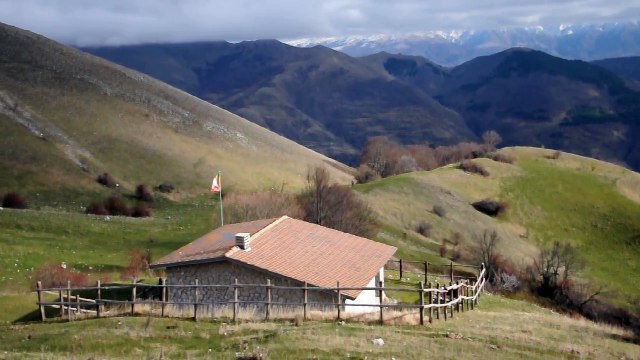 DOM.14-12-14: MONTE BORAGINE, ACCIONI, S.VENASIO E LA SPELUCA DA VICINO CITTAREALE NEL LAZIO IN PROV.DI RIETI.