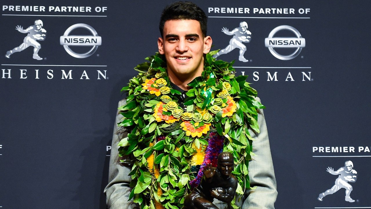 Heisman Winner Marcus Mariota Pokes Fun at Jets & Giants on David Letterman