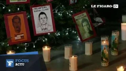 Mexique : un sapin de Noël orné des portraits des 43 étudiants disparus