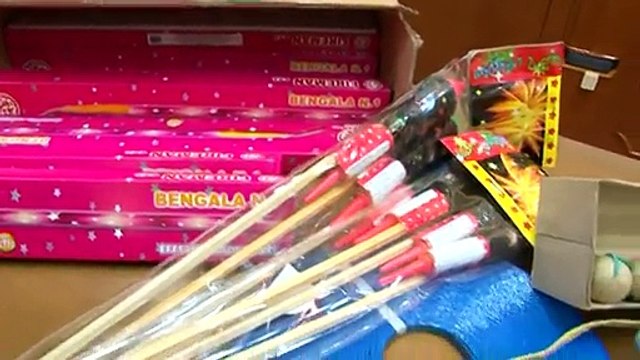 Mugnano (NA) - Botti illegali, sequestrate bombe carta a forma di babà (18.12.14)