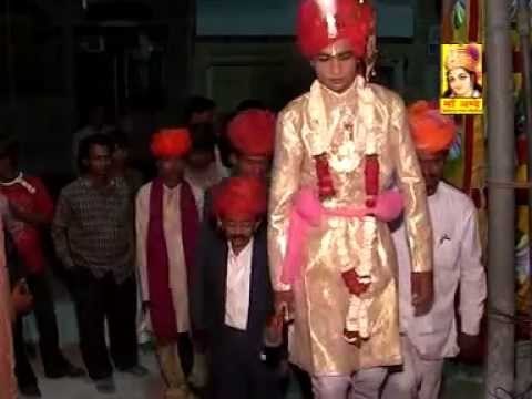 Thara Nabal Banni Janiya | Rajasthani Banna Banni Geet 2014 | Marwadi Vivah Geet