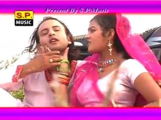 Bhairurji Mandiriye Main Bheed Ghani - Tel Bhara De Hiro Honda Me