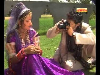 Banadi Naye Jamane Ki -  Banna Tharo Photo Khichayi Du Camera Main