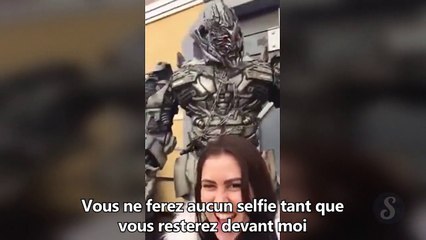 Mégatron n'aime pas les selfies (vostfr)