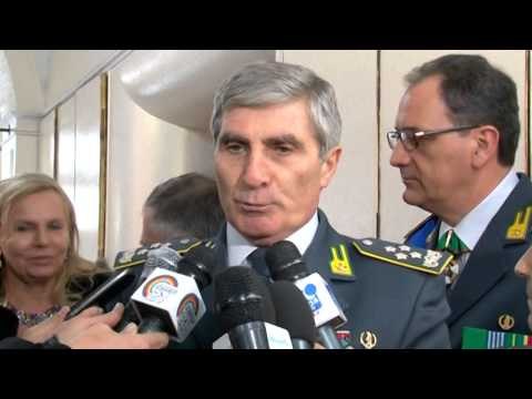 Napoli - Avvicendamento al vertice della Guardia di Finanza -1- (16.12.14)