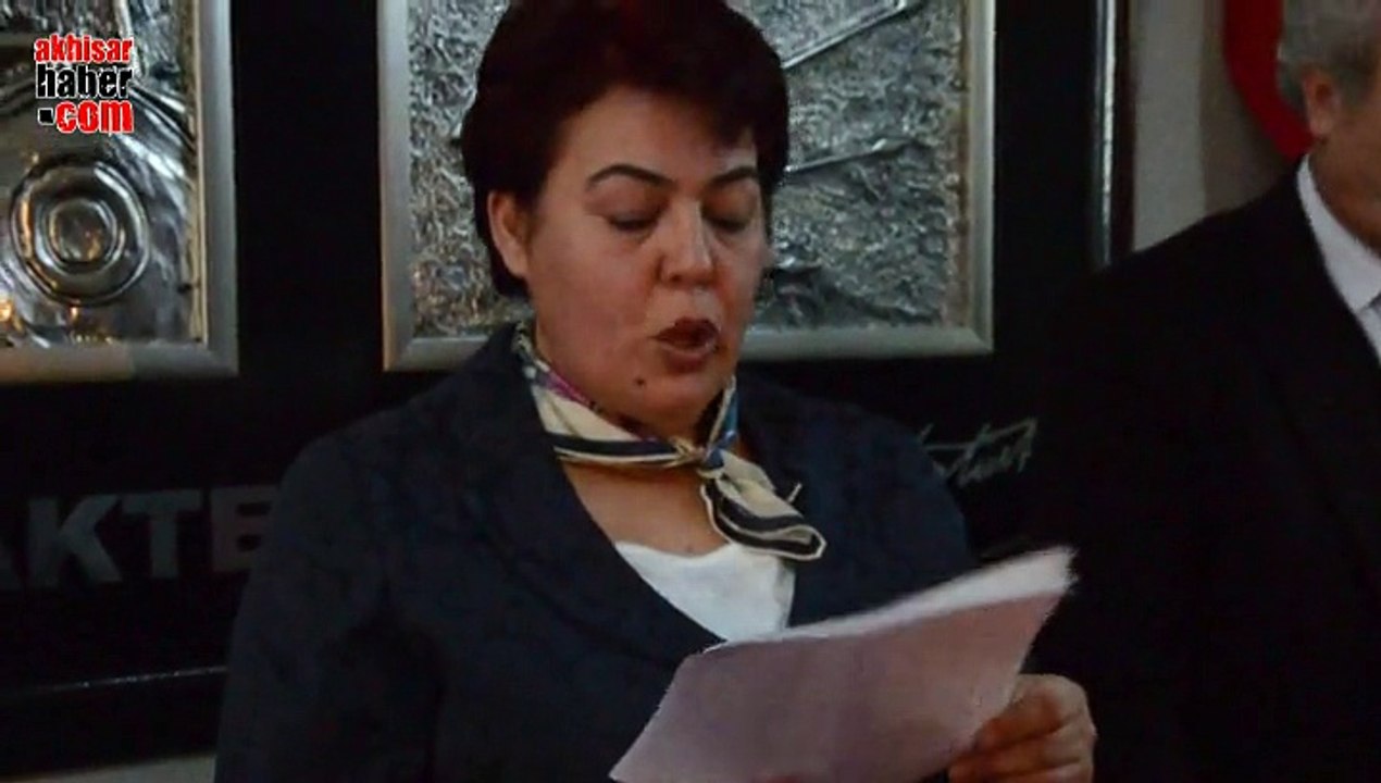 Başbakana Kutu Sallayan Gül, CHP’den Milletvekili Aday Adayı Oldu