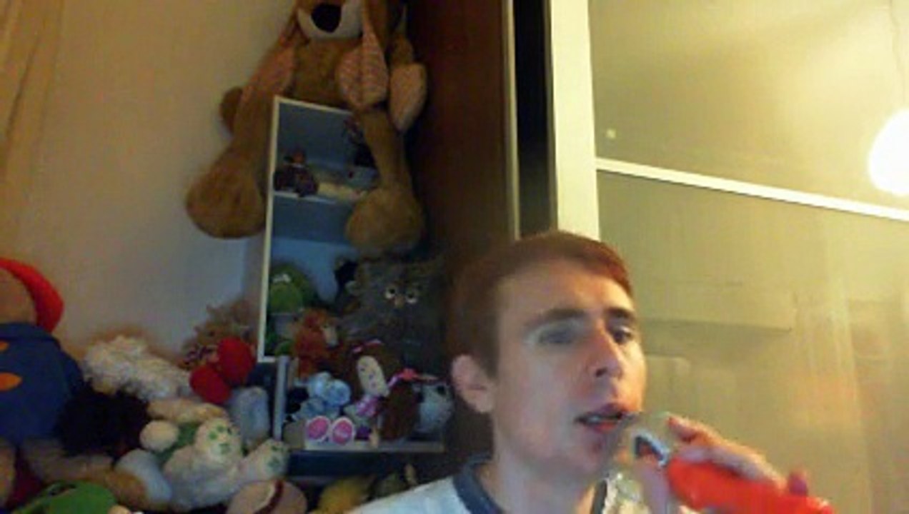 Wiwi égratigne "l'amour" de Jean Louis Aubert