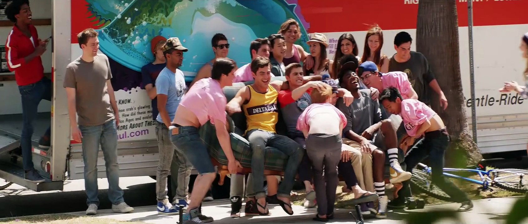 Bad Neighbours - In Cinemas Now (HD)