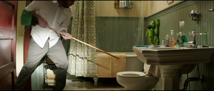 Bad Neighbours - Toilet Scene (Universal Pictures) HD