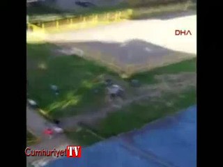 Dehşet anı kamerada: Çocuğu dişlerinden zor kurtardılar