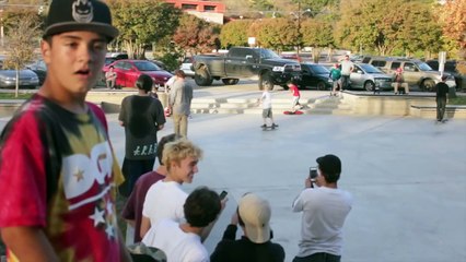 Hoverboard avec des souffleurs de feuilles