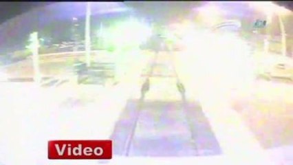 Trenin Altında Kalan 2 Gence Ait Görüntüler Ortaya Çıktı