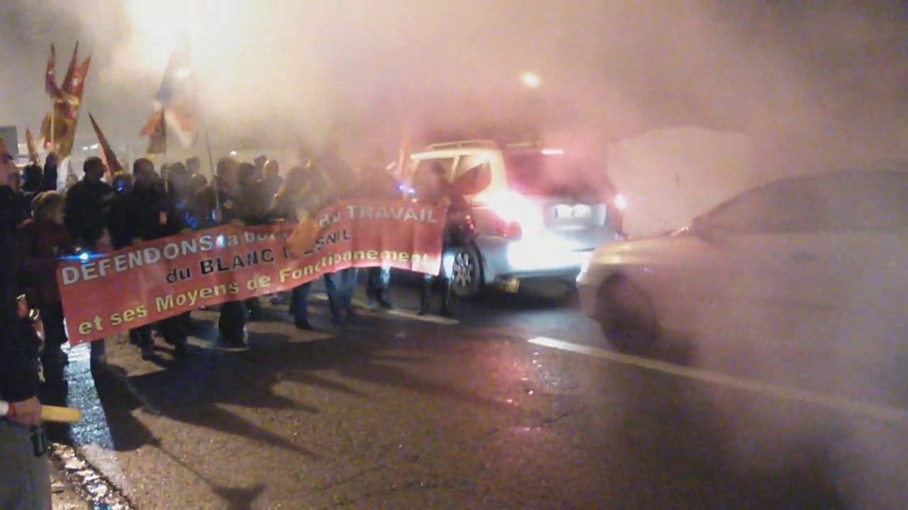 BOURSE BLANC MESNIL MANIF DE NUIT