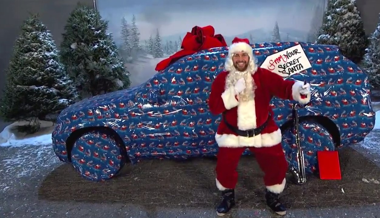 PRANK WAR: Kimmel vs. John Krasinski & Emily Blunt | What's Trending Now