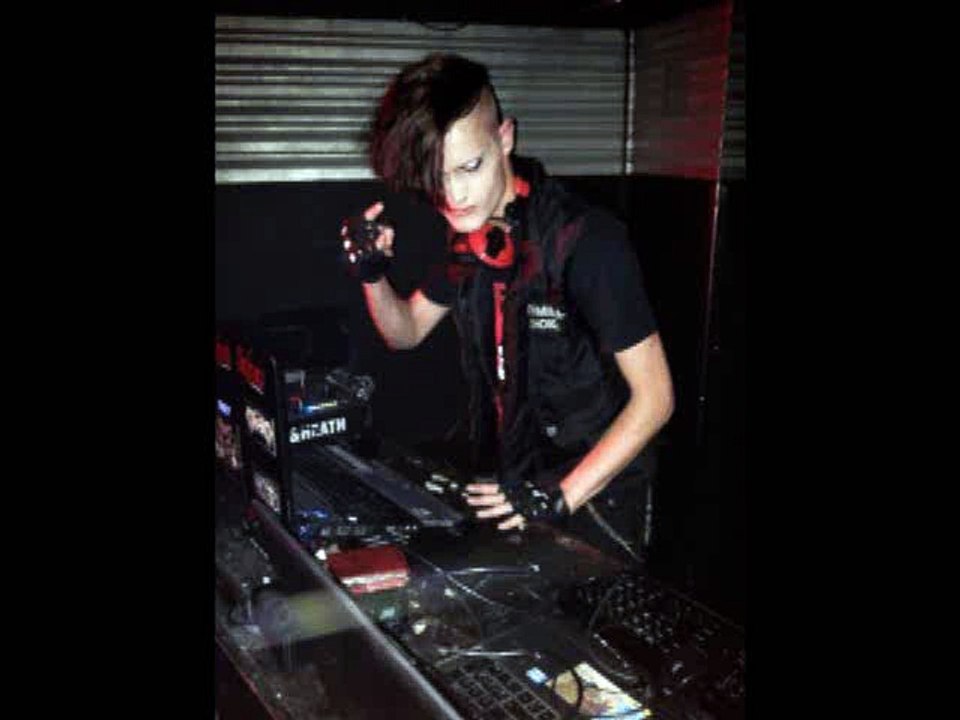 Scratch Massive vs. Juno Reactor - Zombie Nuit De Mes Rêves (Draven Crow Mix)