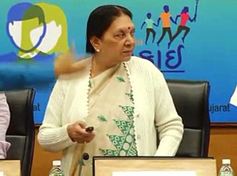 Gandhinagar Gujarat CM and ministers take pledge on Cleanliness campaign