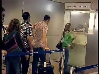 Pasaport control - see how immigration at airport