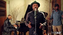 Anthony Hamilton Performs 'Tis The Season' Acoustic.