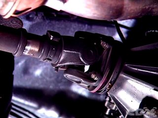 WORKING AND LOCATION OF DRIVE SHAFT IN 4 WHEEL DRIVE