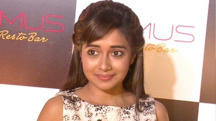 Meethi Aka Tina Dutta In A Party Mood | New Year plans 2014