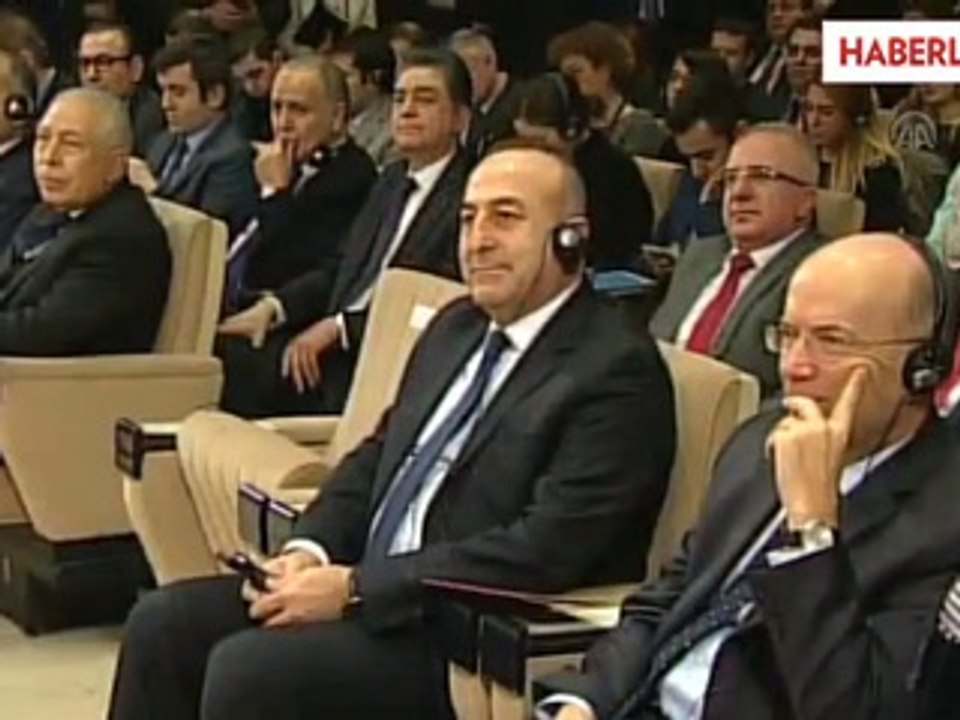 Çavuşoğlu, Büyükelçi Maruf'a Nişan Takdim Etti (2)