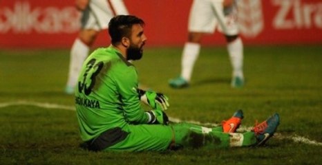 Galatasaray'dan 9 Gol Yiyen Kaleci PDFK'ya Sevk Edildi
