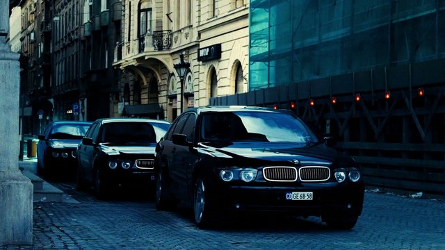 Die Hard _ Belle journée pour mourir - Bande annonce VOST HD