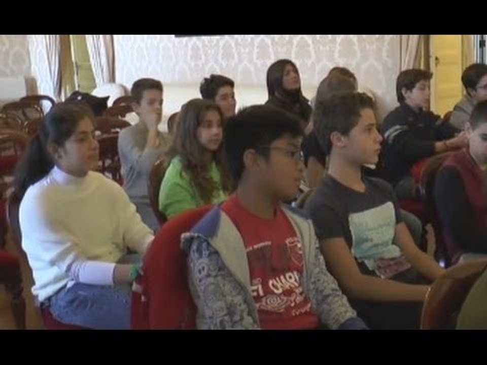 Napoli - Gli studenti simulano assemblea dell'Onu (17.12.14)