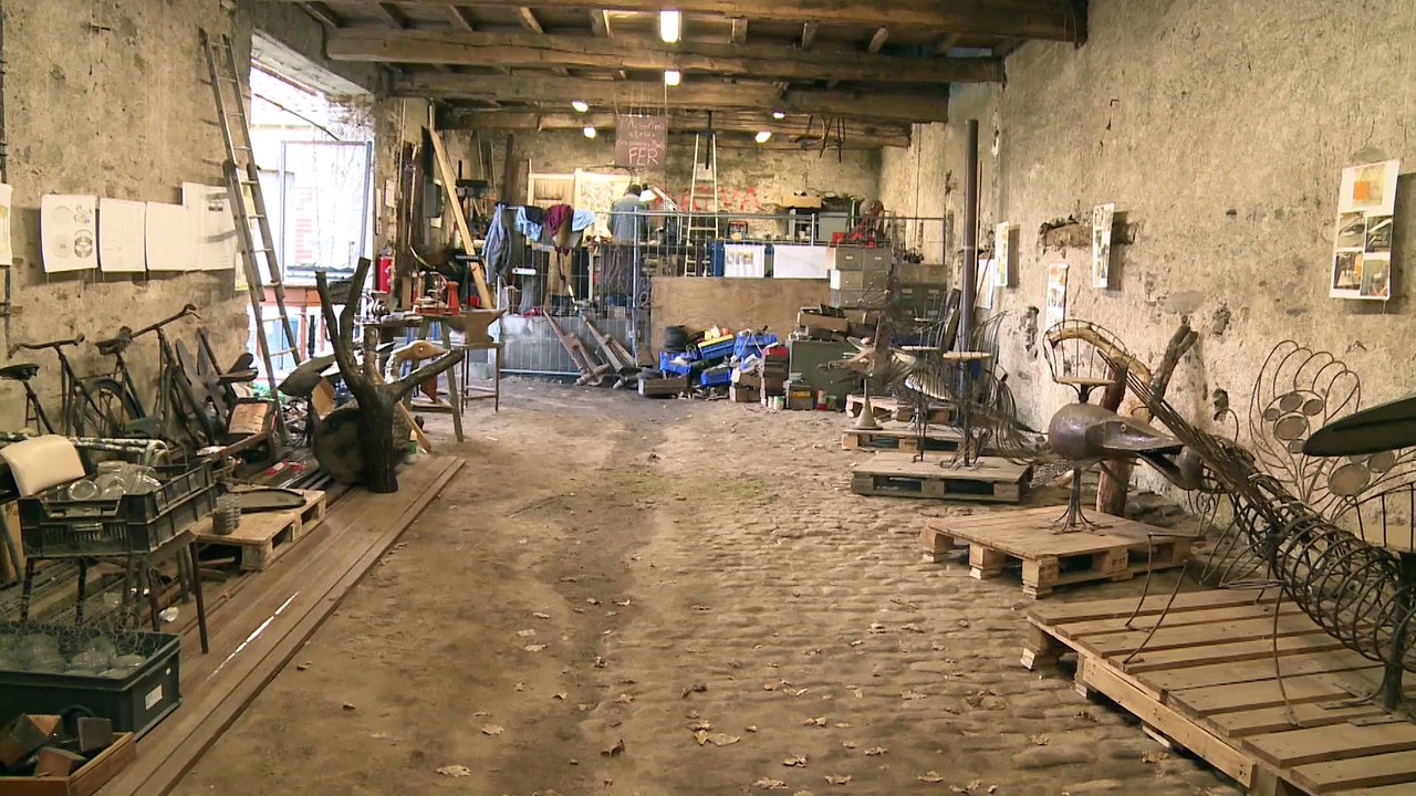 Le fabuleux manège en construction à Saint-Sébastien