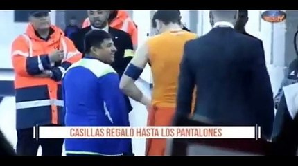 Iker Casillas gifts shorts to fan after Club World Cup semi-final