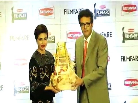 Priyanka Chopra Launches 60th Britania Filmfare Awards 2014 New Bollywood Movies News 2014 - By bollywood Flashy
