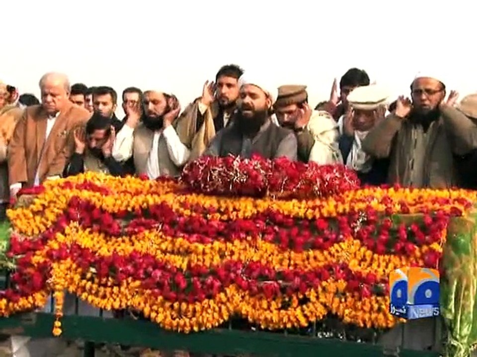 Funeral prayers held for principal martyred in Peshawar Attack -Geo Reports-18 Dec 2014