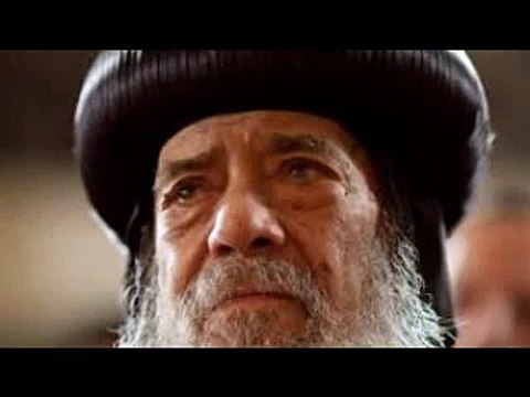 صور رائعه للبابا شنوده وقصيده غريبا عشت فى الدنيا