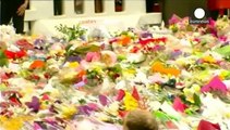 Australia: l'omaggio dei familiari alle vittime dell'assedio di Sidney