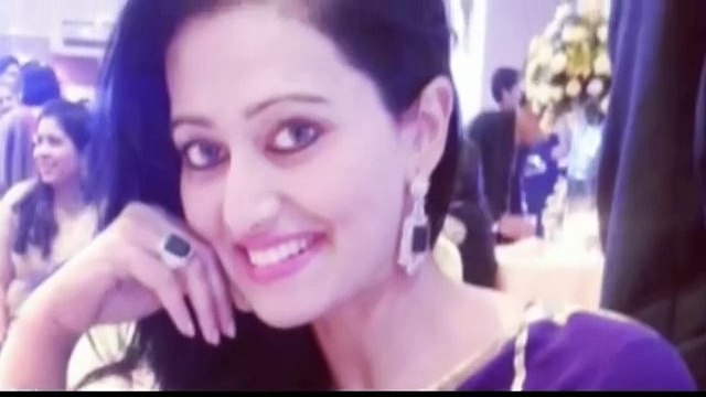 Bigg Boss 8 contestant Puneet Issar's daughter INSULTS Karishma Tanna - By Bollywood Flashy