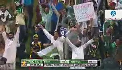 Shahid Afridi 49 of 25 in 4th ODI - Dec-17-2014