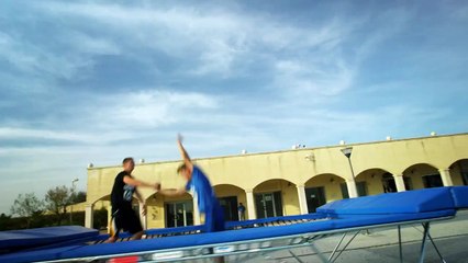 Les meilleurs tricks de trampoline au monde !