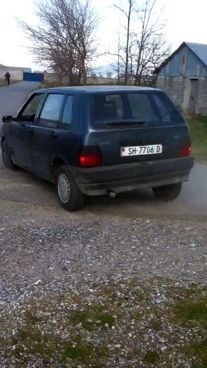 Régis est un con ! Surtout quand il tente un drift