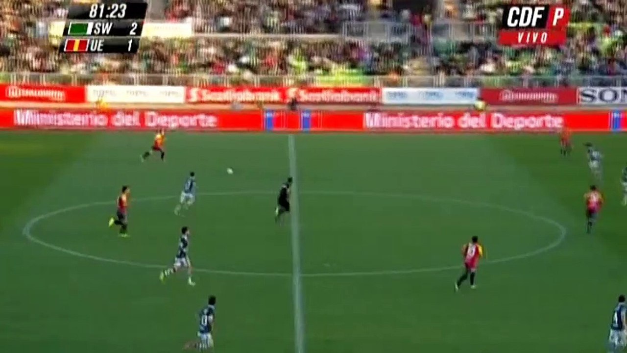 Chile: Eigentor in bester Stürmermanier