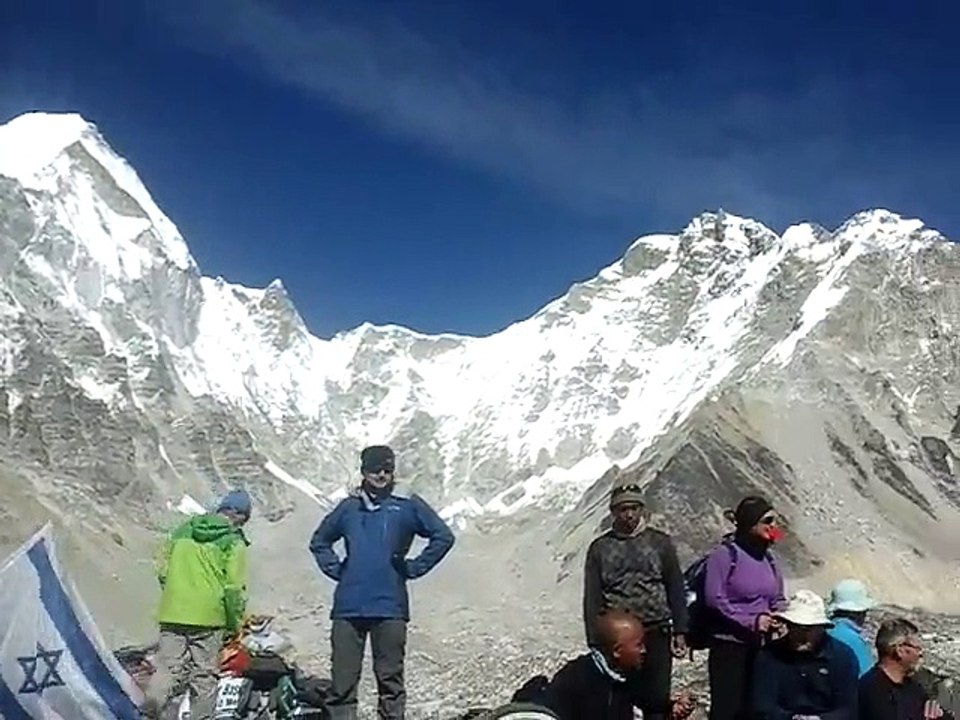 Profesional freelance Independent trekking and tour Guide in Nepal
